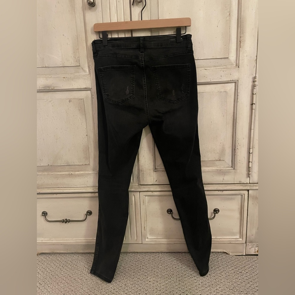Kut from the Kloth Connie Fab Ab Ankle Skinny, Black Distressed Jeans - Picture 2 of 7